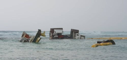 NO LO PUDIERON RESCATAR || Barco griego contamina zona arrecifal con hundimiento