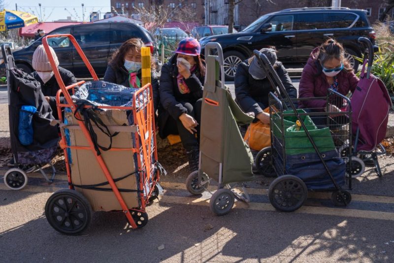 Condado del norte de Nueva York bloquea la reubicación de migrantes - migrantes-nueva-york-eeuu-1024x683