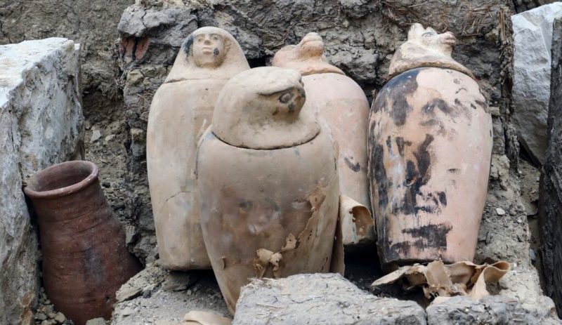 Hallan dos talleres de embalsamiento y dos tumbas de los reinos Antiguo y Nuevo en Egipto - hallan-dos-talleres-de-embalsamiento-y-dos-tumbas-de-los-reinos-antiguo-y-nuevo-en-egipto-1024x593