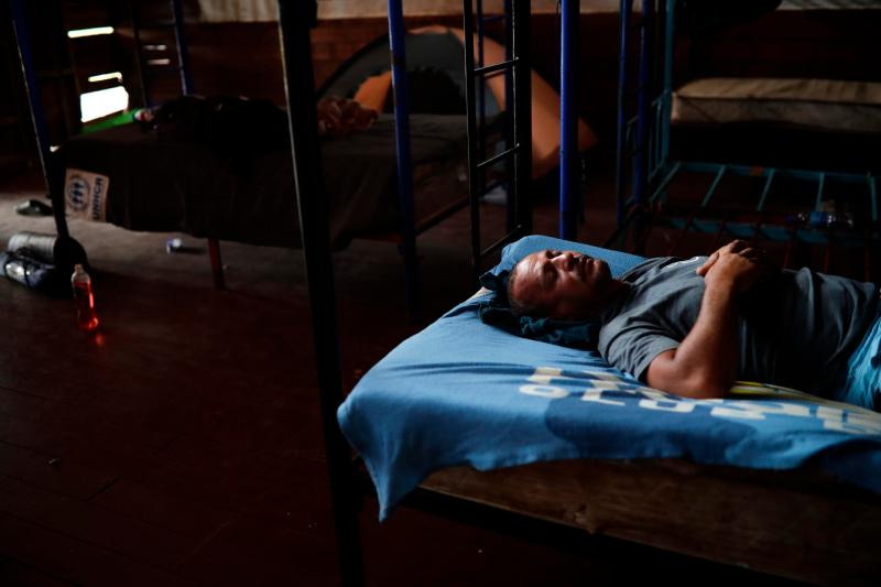 Hartos de continuos abusos, migrantes abandonan su viaje hacia EE.UU. - migrantes-migracion-selva-del-darien-panama-2-1024x683