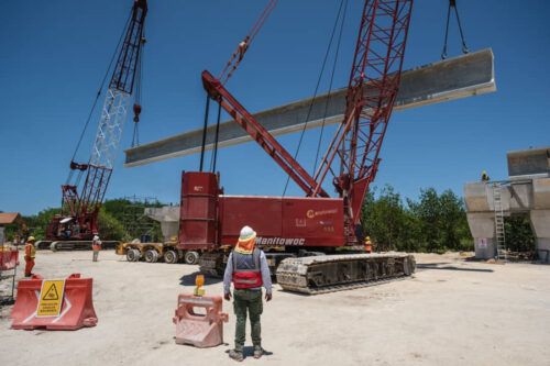 MARA SUPERVISA OBRAS || Puente vehicular Nichupté transformará la imagen de Cancún