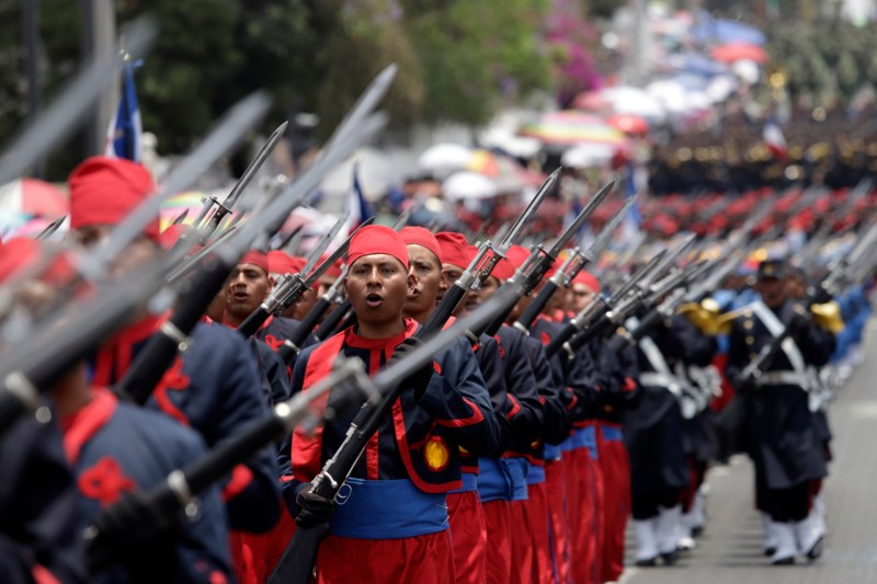 Puebla representa la identidad mexicana en el desfile del 5 de mayo - puebla-representa-la-identidad-mexicana-en-el-desfile-del-5-de-mayo-3-1024x683