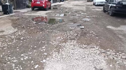 Piden vecinos de Las Flores rehabilitación de sus calles