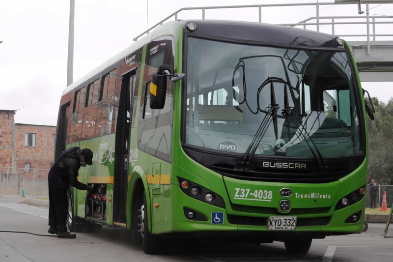 'La Rolita', una apuesta de autobuses sostenibles y con equidad de género - la-rolita-la-empresa-de-autobuses-sostenibles-y-con-equidad-de-genero-en-colombia-2-1024x683