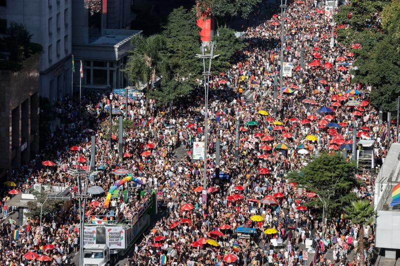 Marcha del Orgullo Gay celebra en São Paulo el fin de la “desastrosa” era Bolsonaro - 54f84aad076e81848d8b3f422e97465c0b27970cw-1024x683