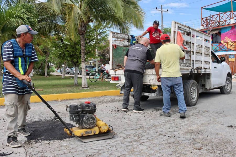 Abre gobierno de Puerto Morelos línea de atención directa a reportes ciudadanos