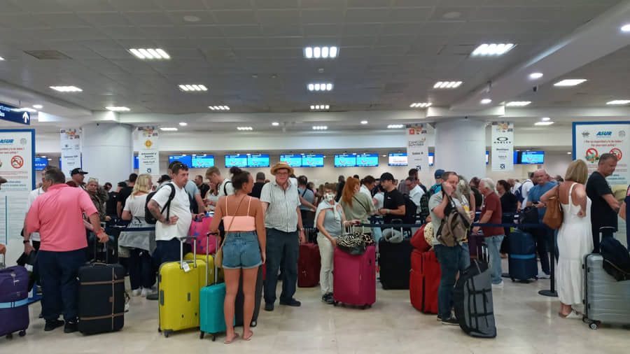 CFE NO SE LA PERDONA A NADIE || Ahora el Aeropuerto de Cancún reporta fallas en el servicio eléctrico