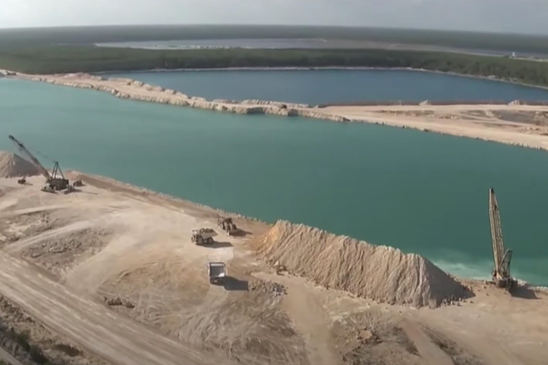 “Es buena oferta, se van a rayar”: AMLO exige a Calica que respondan a propuesta de compra del terreno “Es buena oferta, se van a rayar”: AMLO exige a Calica que respondan a propuesta de compra del terreno