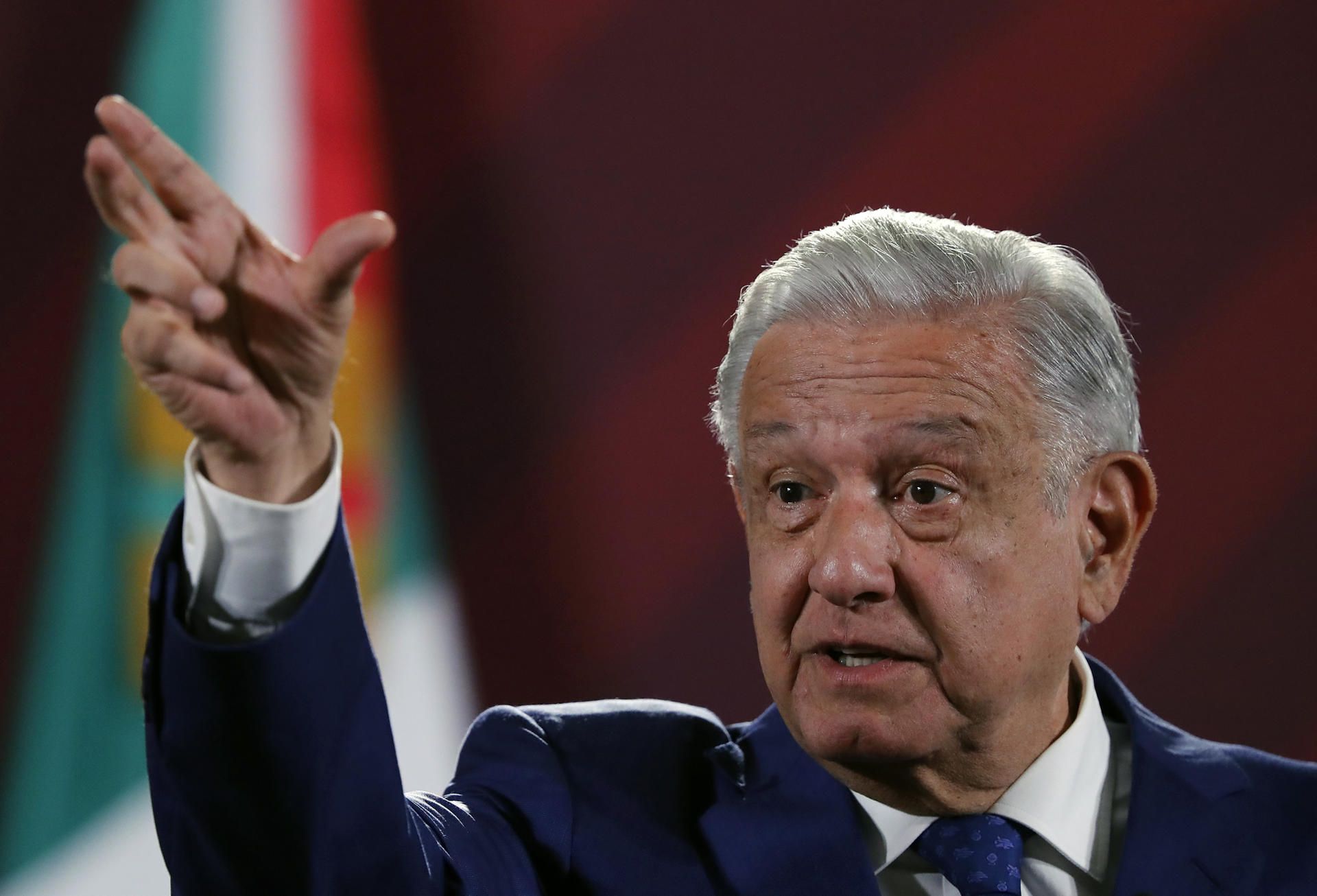 “No es culpar por culpar”: AMLO defiende al Ejército por Caso Ayotzinapa “No es culpar por culpar”: AMLO defiende al Ejército por Caso Ayotzinapa