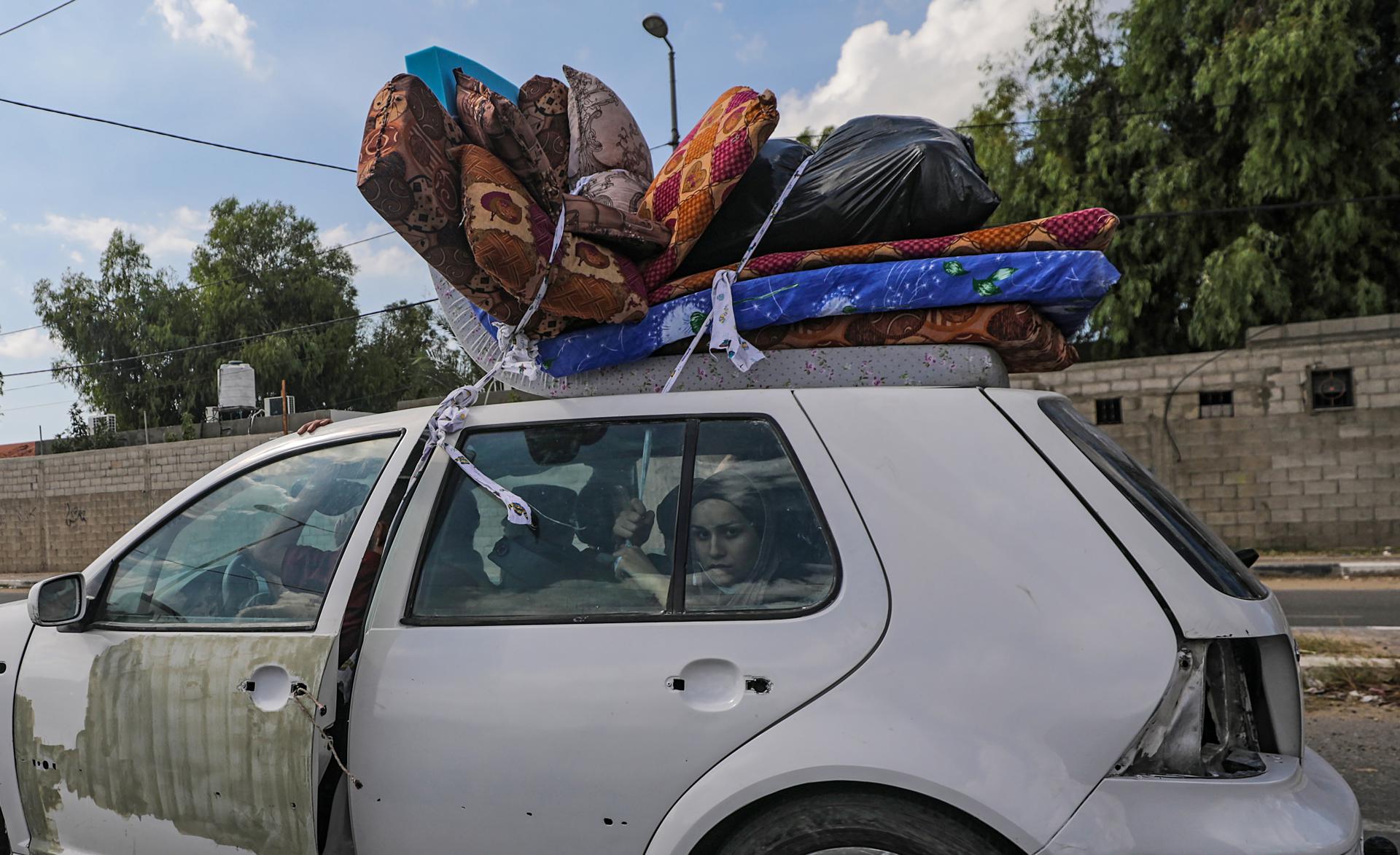 Al menos 600 mil palestinos huyeron al centro y sur de Gaza por ataques israelíes