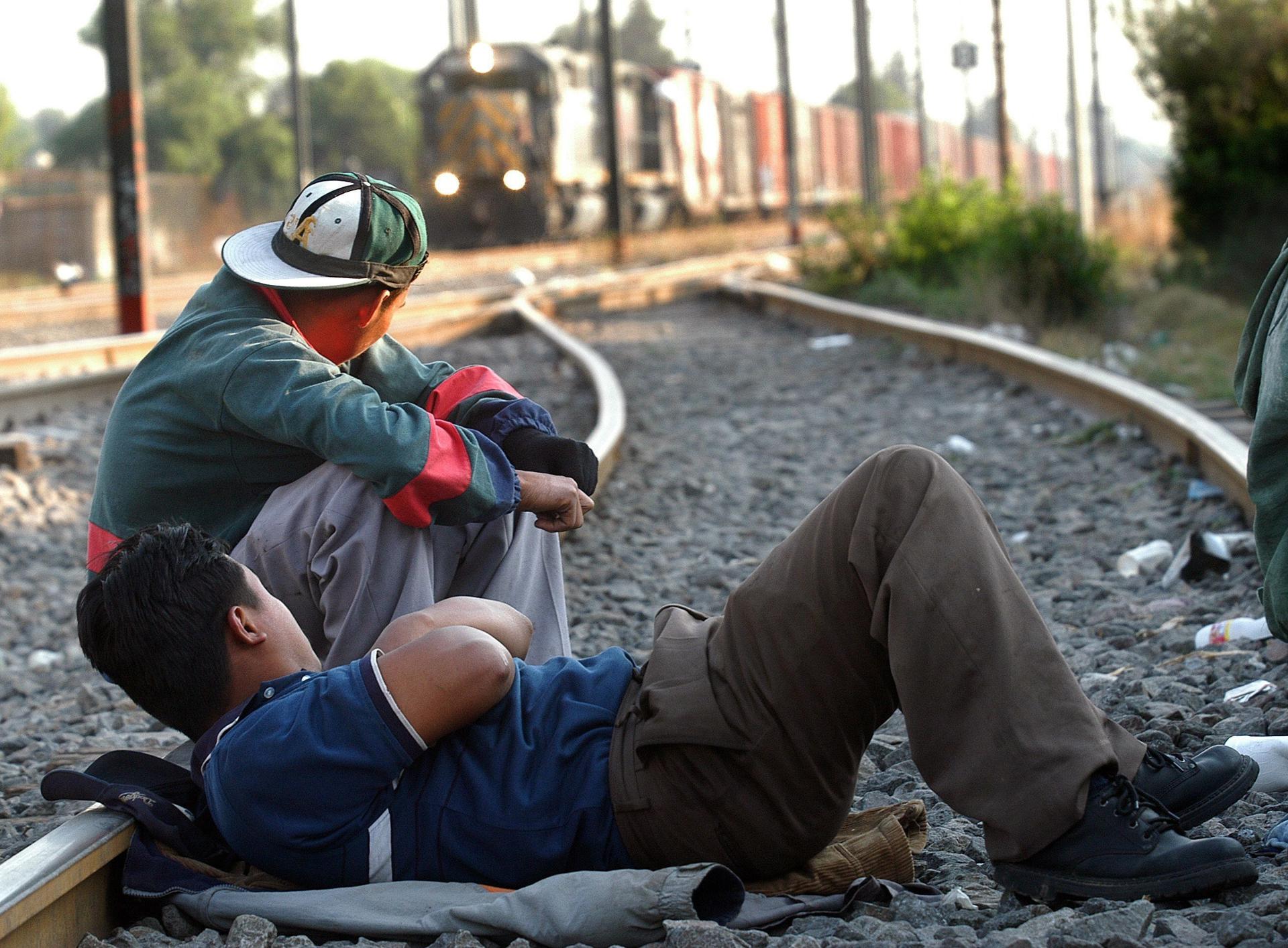 FGR investiga a cuatro militares por muerte de dos migrantes en Ciudad Juárez FGR investiga a cuatro militares por muerte de dos migrantes en Ciudad Juárez