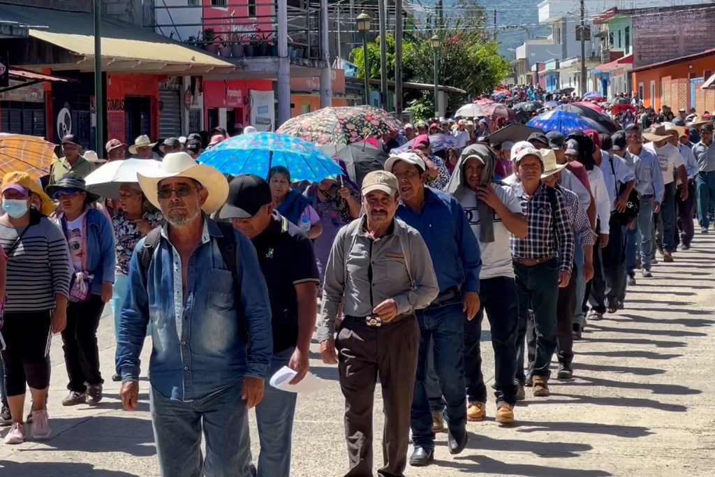 Protestan en Chiapas por secuestro de ejidatarios - protestan-en-chiapas-por-secuestro-de-ejidatarios-2-1-1024x683