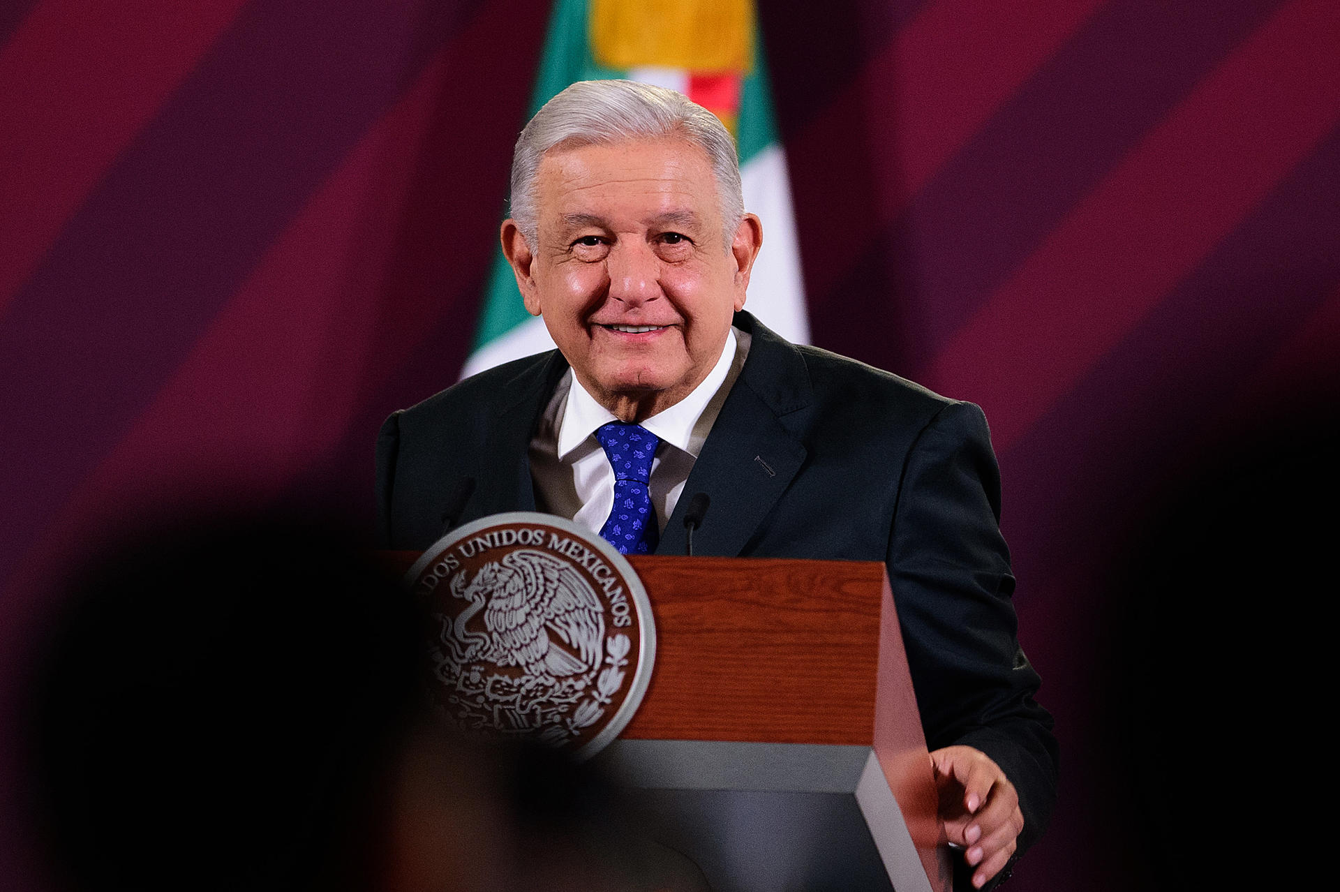 AMLO evitará aparecer en fotografías con Dina Boluarte en foro de la APEC