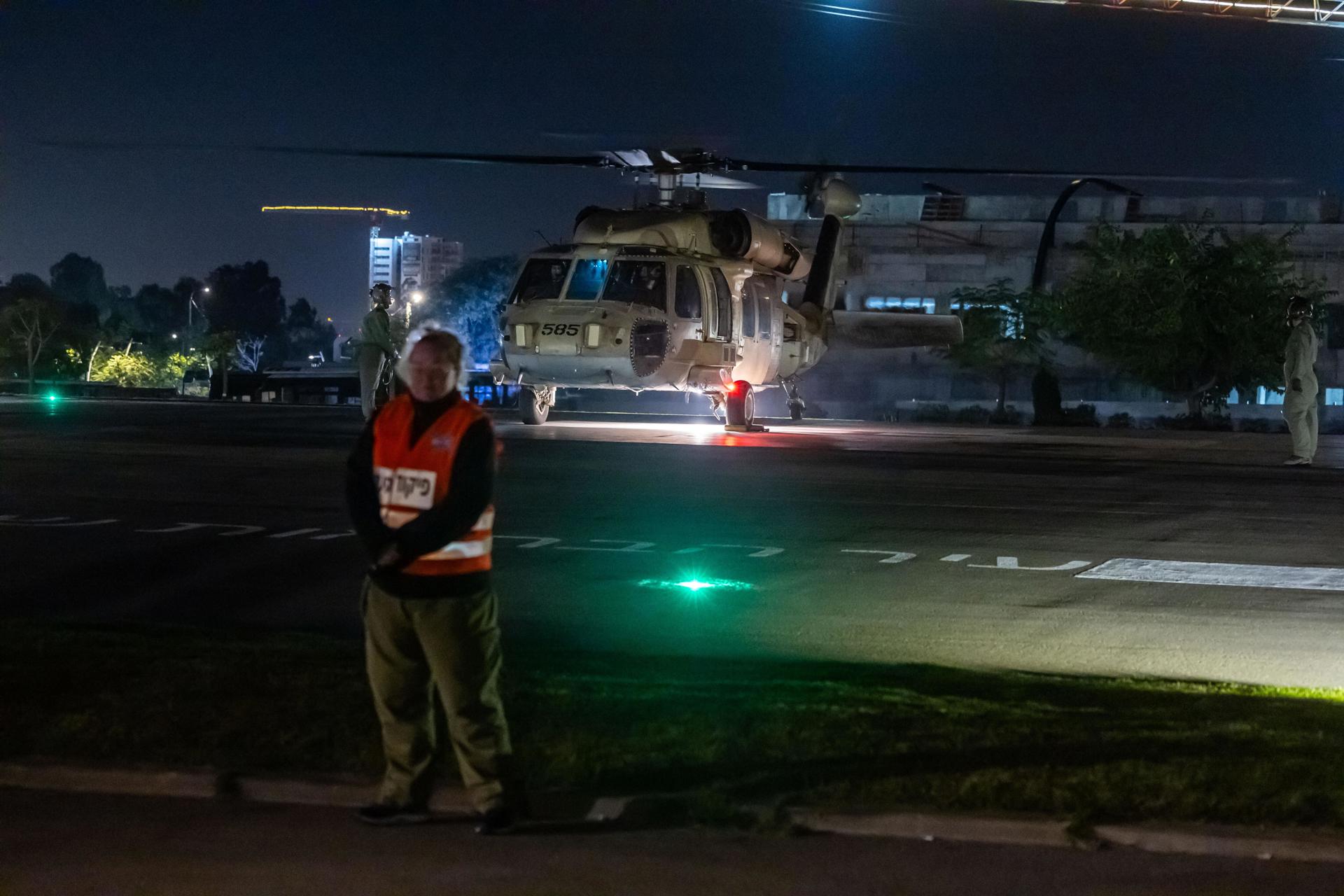 Israel excarcela a 30 mujeres y niños palestinos tras liberación por Hamás de 16 rehenes Israel excarcela a 30 mujeres y niños palestinos tras liberación por Hamás de 16 rehenes