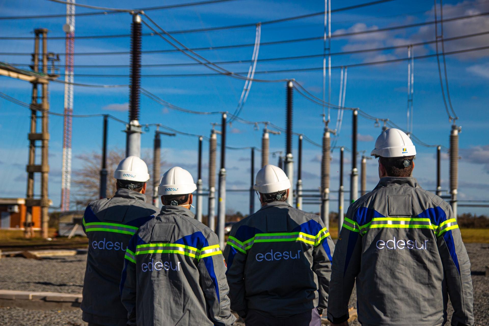 Argentina decreta emergencia energética para ajustar tarifas de luz y gas natural