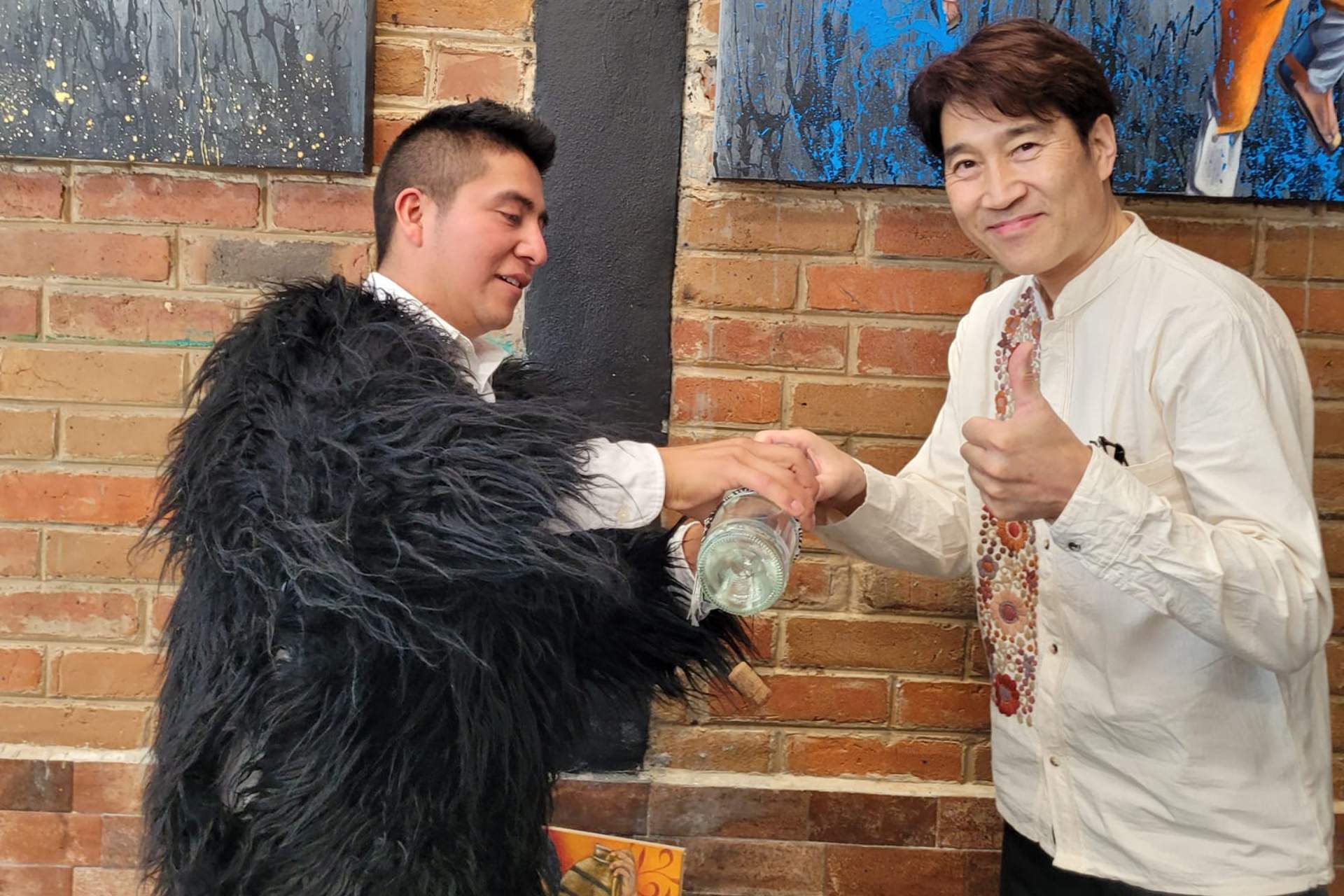 Creador de la música de ‘Dragon Ball Z’ da concierto a personas indígenas mexicanas