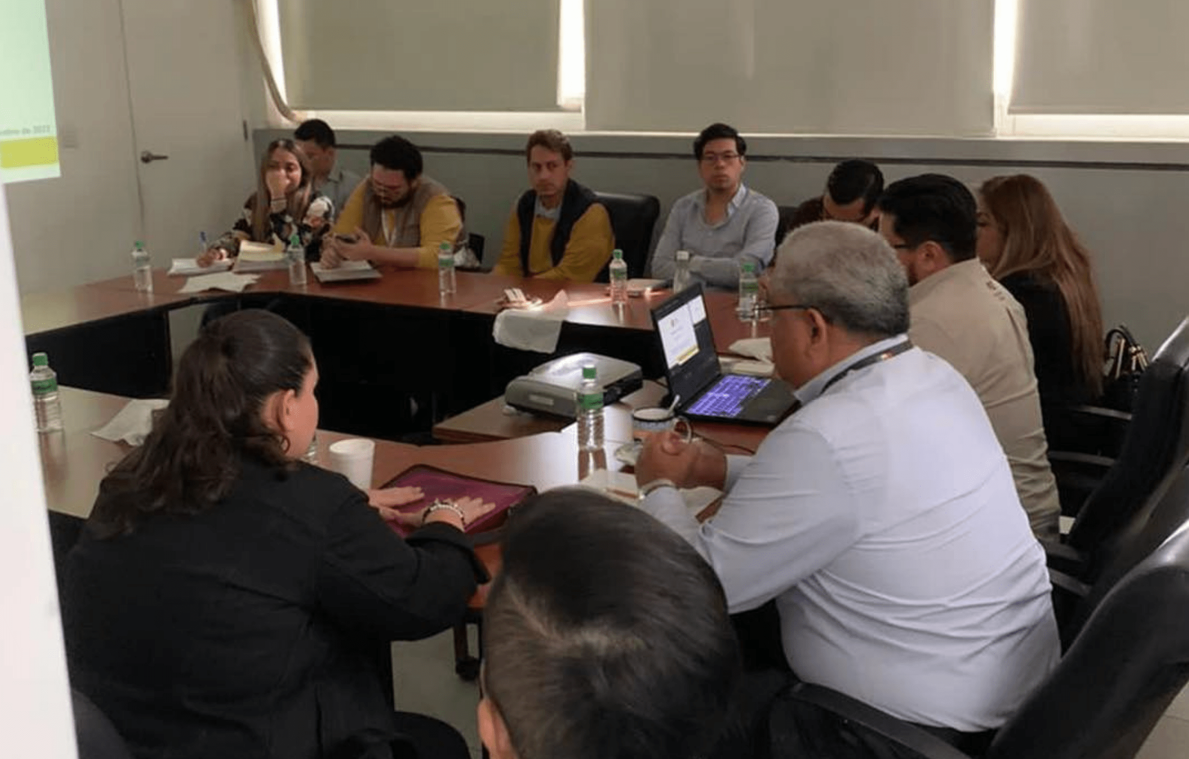 Entregan cuerpos de víctimas de desplome de avión en Veracruz Entregan cuerpos de víctimas de desplome de avión en Veracruz