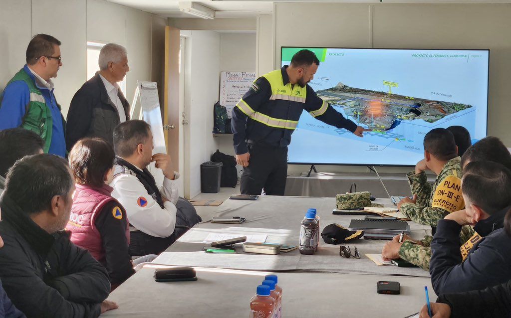 Hallan herramientas de mineros atrapados en El Pinabete Hallan herramientas de mineros atrapados en El Pinabete