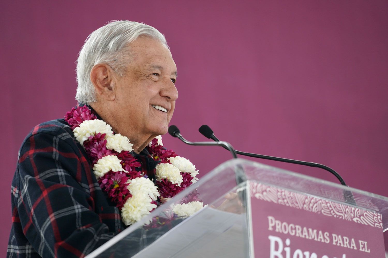 “No sólo es ganar la Presidencia, se tiene también que ganar la mayoría en el Congreso”: AMLO “No sólo es ganar la Presidencia, se tiene también que ganar la mayoría en el Congreso”: AMLO