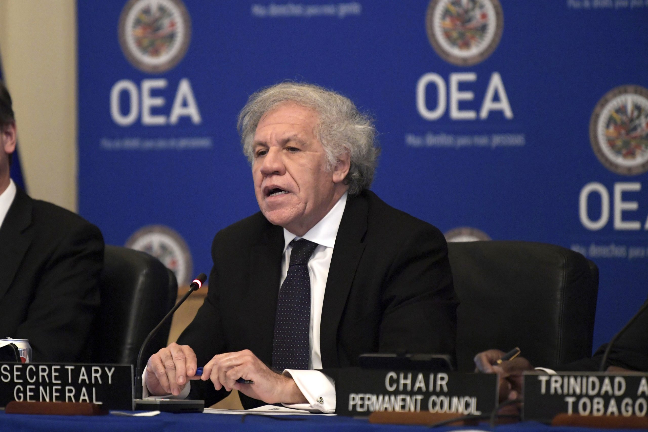 OEA quiere enviar una comisión a Guatemala y convocar una reunión de cancilleres