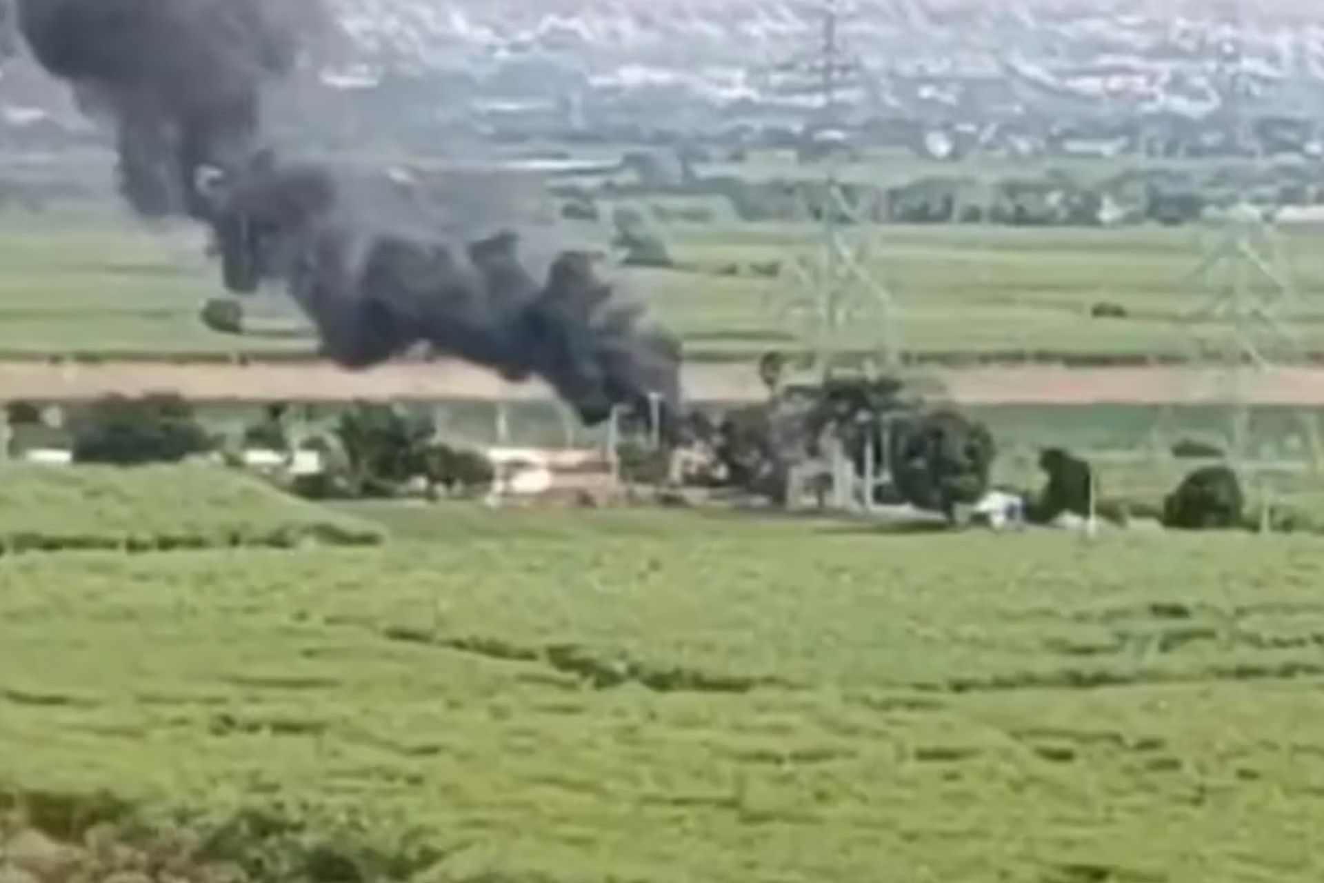 Se desploma helicóptero de la CFE en Cuautla, Morelos Se desploma helicóptero de la CFE en Cuautla, Morelos