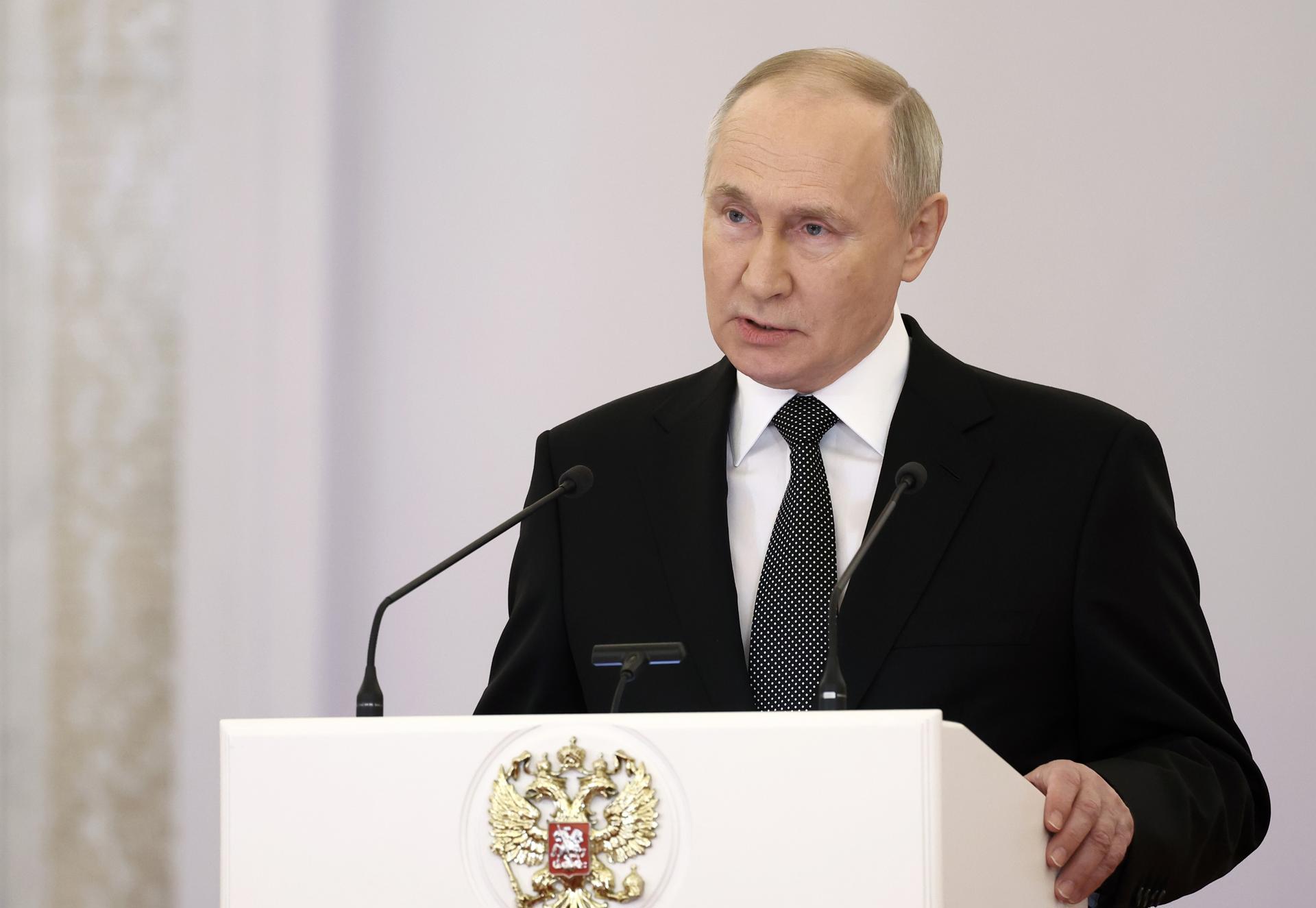 Vladímir Putin revela el secreto a voces de que se presenta a la reelección