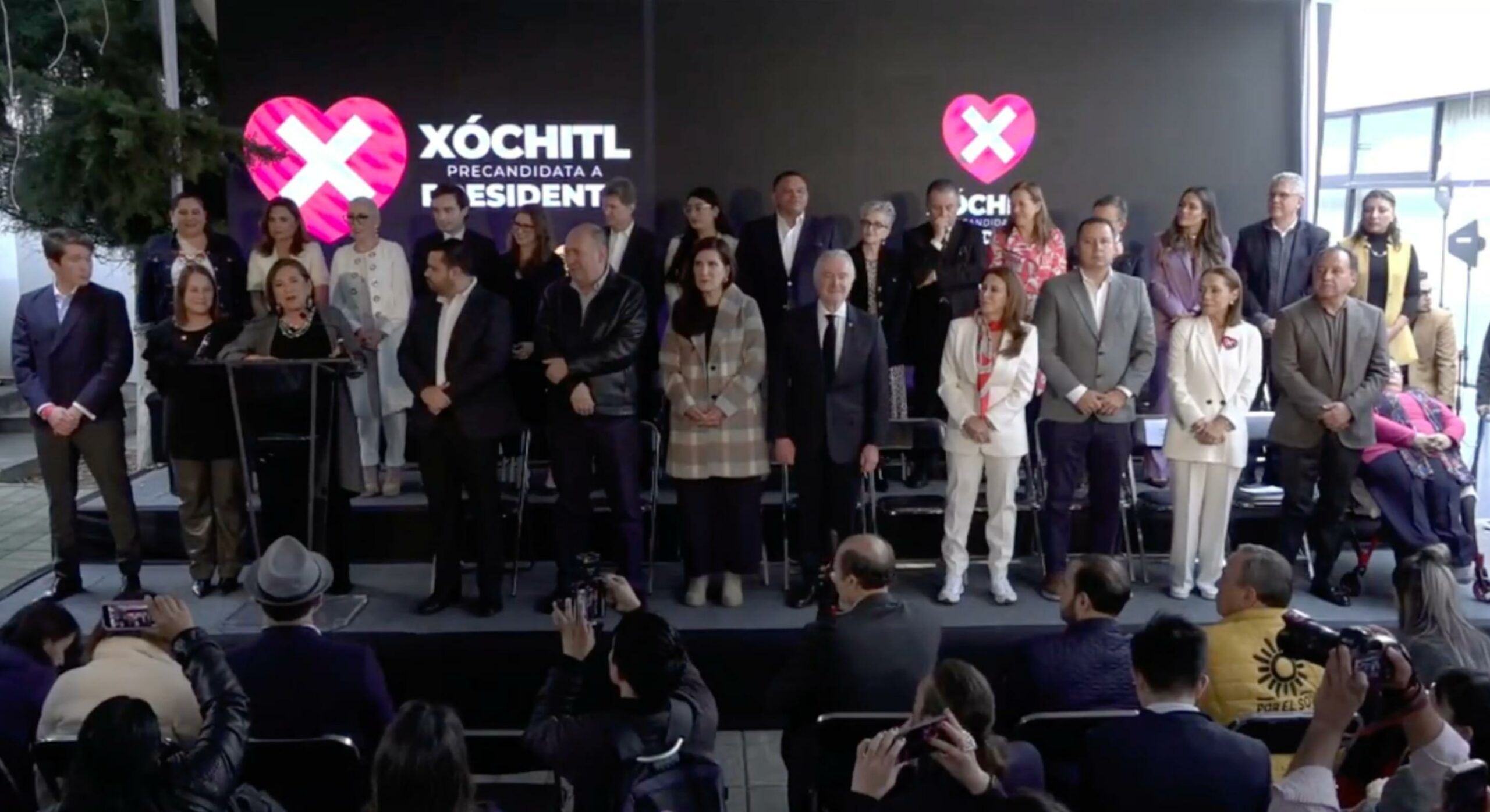 Xóchitl Gálvez presenta a su equipo de campaña para elecciones de 2024 Xóchitl Gálvez presenta a su equipo de campaña para elecciones de 2024