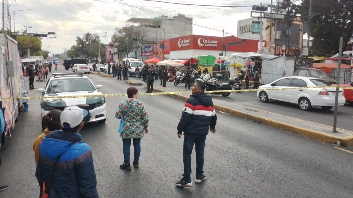 Enfrentamiento en Iztacalco deja dos civiles armados muertos y 10 detenidos Enfrentamiento en Iztacalco deja dos civiles armados muertos y 10 detenidos