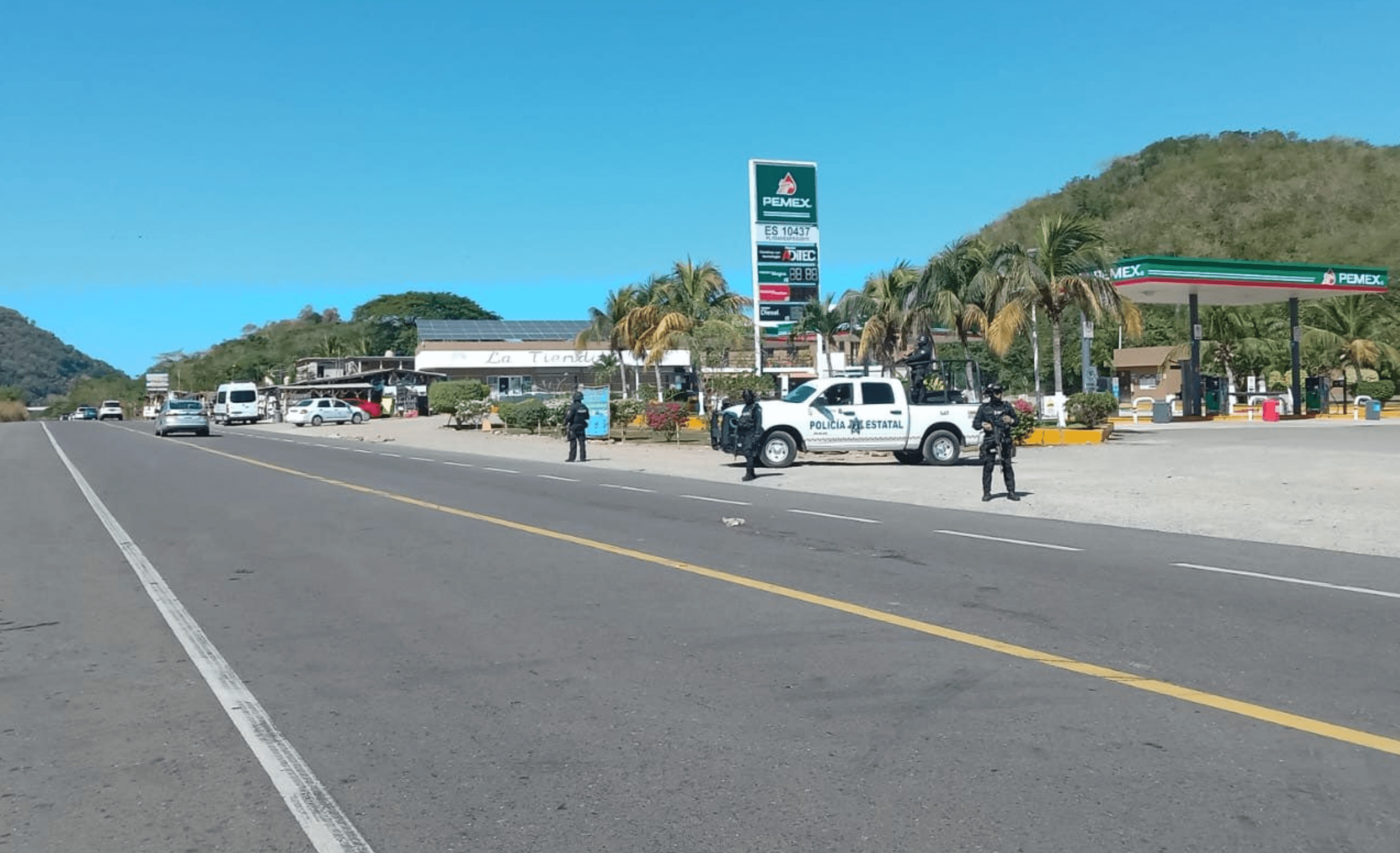 Realizan recorridos de seguridad en Buenavista de los Hurtado, Guerrero, tras reportes de hechos de violencia Realizan recorridos de seguridad en Buenavista de los Hurtado, Guerrero, tras reportes de hechos de violencia
