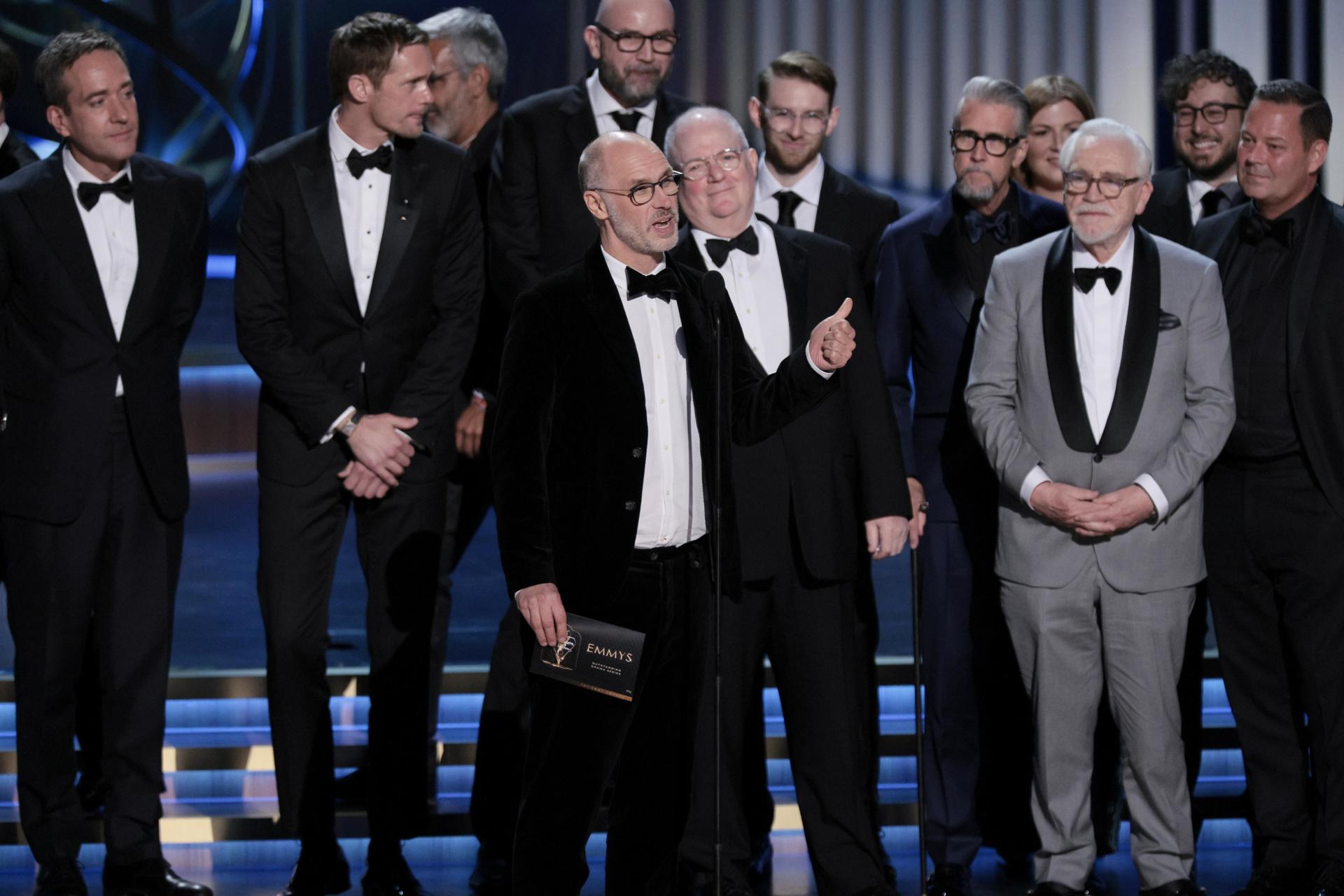 ‘Succession’ y ‘The Bear’ se llevan la noche de los Emmy con seis galardones cada uno