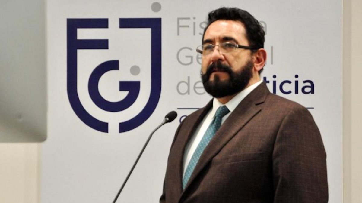 Ulises Lara no cumple con los requisitos para encabezar la Fiscalía de CDMX, denuncian colegios de abogados Ulises Lara no cumple con los requisitos para encabezar la Fiscalía de CDMX, denuncian colegios de abogados