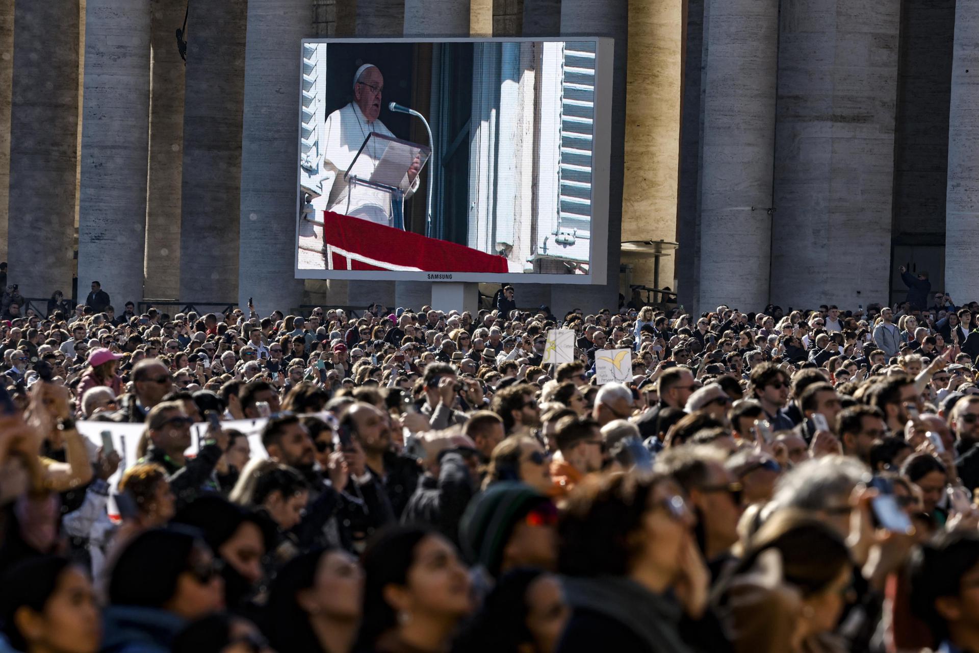 Papa Francisco advierte que la paz está en riesgo “hoy más que nunca” en muchos lugares