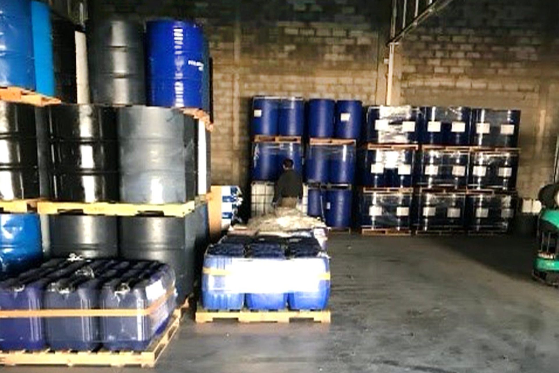 FGR asegura 100 toneladas de sustancias para droga en Sinaloa FGR asegura 100 toneladas de sustancias para droga en Sinaloa