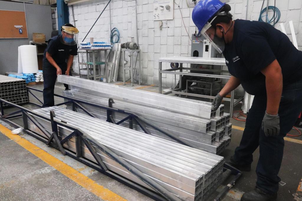 Industriales mexicanos respaldan plan contra la triangulación comercial de aluminio a EE.UU. - mexico-empresas-fnabricas-pib-1024x683