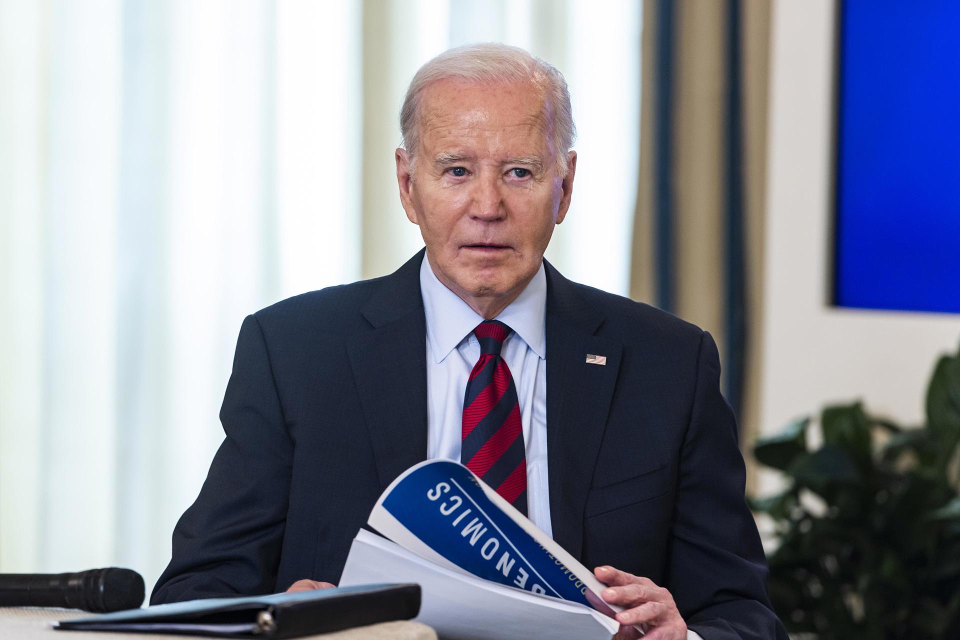 Juez desestima la demanda contra programa migratorio humanitario de Biden para 4 países