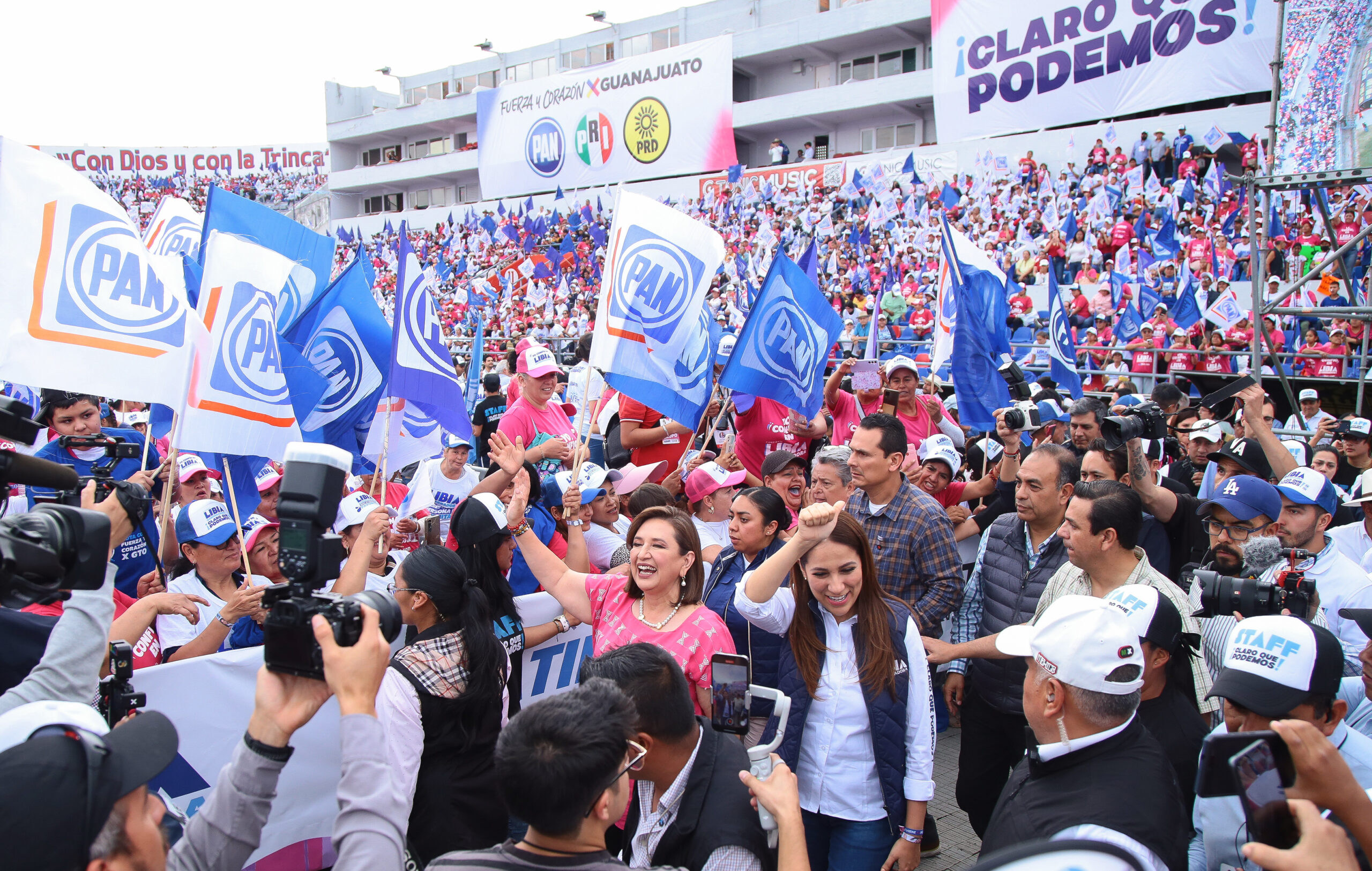 México arranca campañas presidenciales con Sheinbaum adelante y Gálvez por la remontada