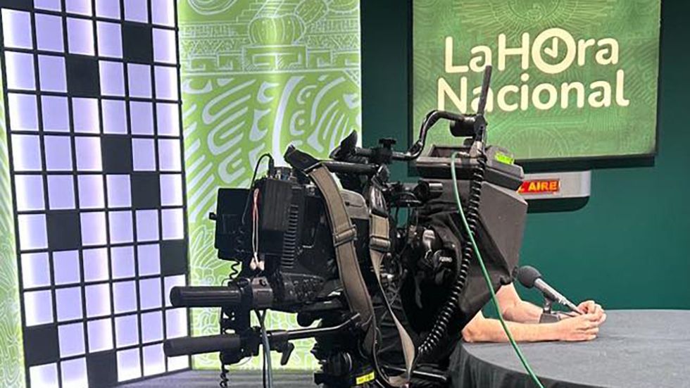 Segob mantendrá La Hora Nacional tras sugerencia de la CIRT de suspender su transmisión Segob mantendrá La Hora Nacional tras sugerencia de la CIRT de suspender su transmisión