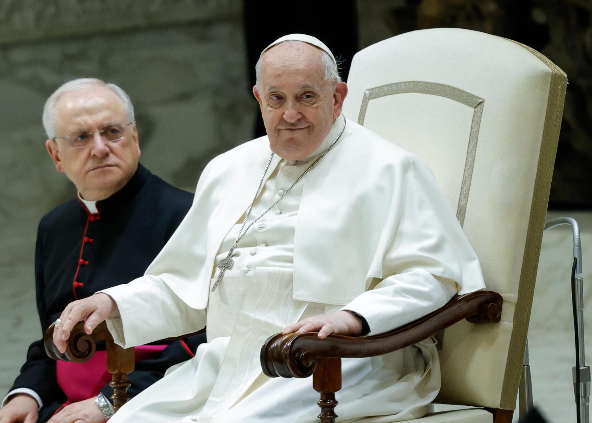 Vaticano confirma buen estado de salud del papa Francisco