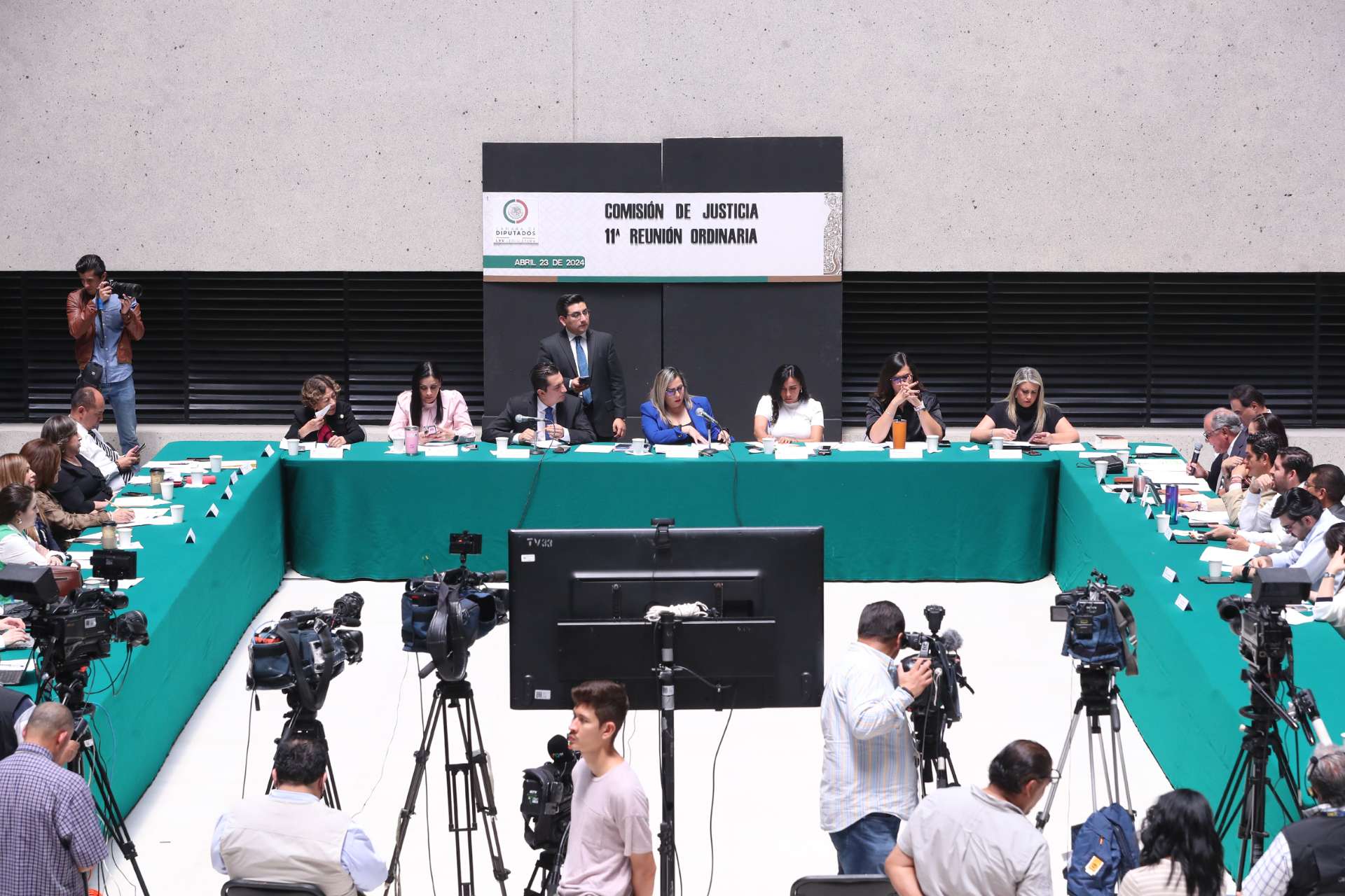 Avanza en comisiones de la Cámara de Diputados la Ley de Amparo Avanza en comisiones de la Cámara de Diputados la Ley de Amparo