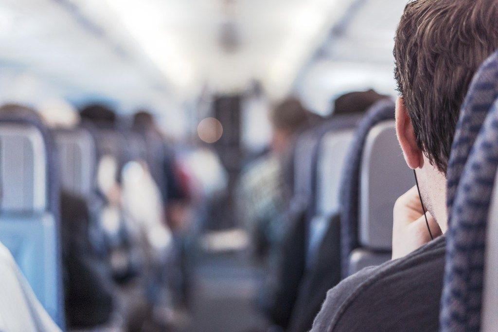 ¿Por qué con el calor los aviones tienen que bajar pasajeros o maletas?