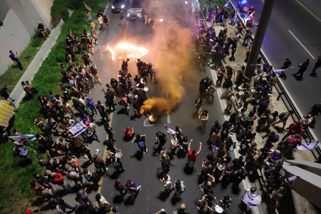 Protestan en Jerusalén contra Netanyahu y exigen elecciones - protestan-en-jerusalen-contra-netanyahu-y-exigen-elecciones-2-1024x683