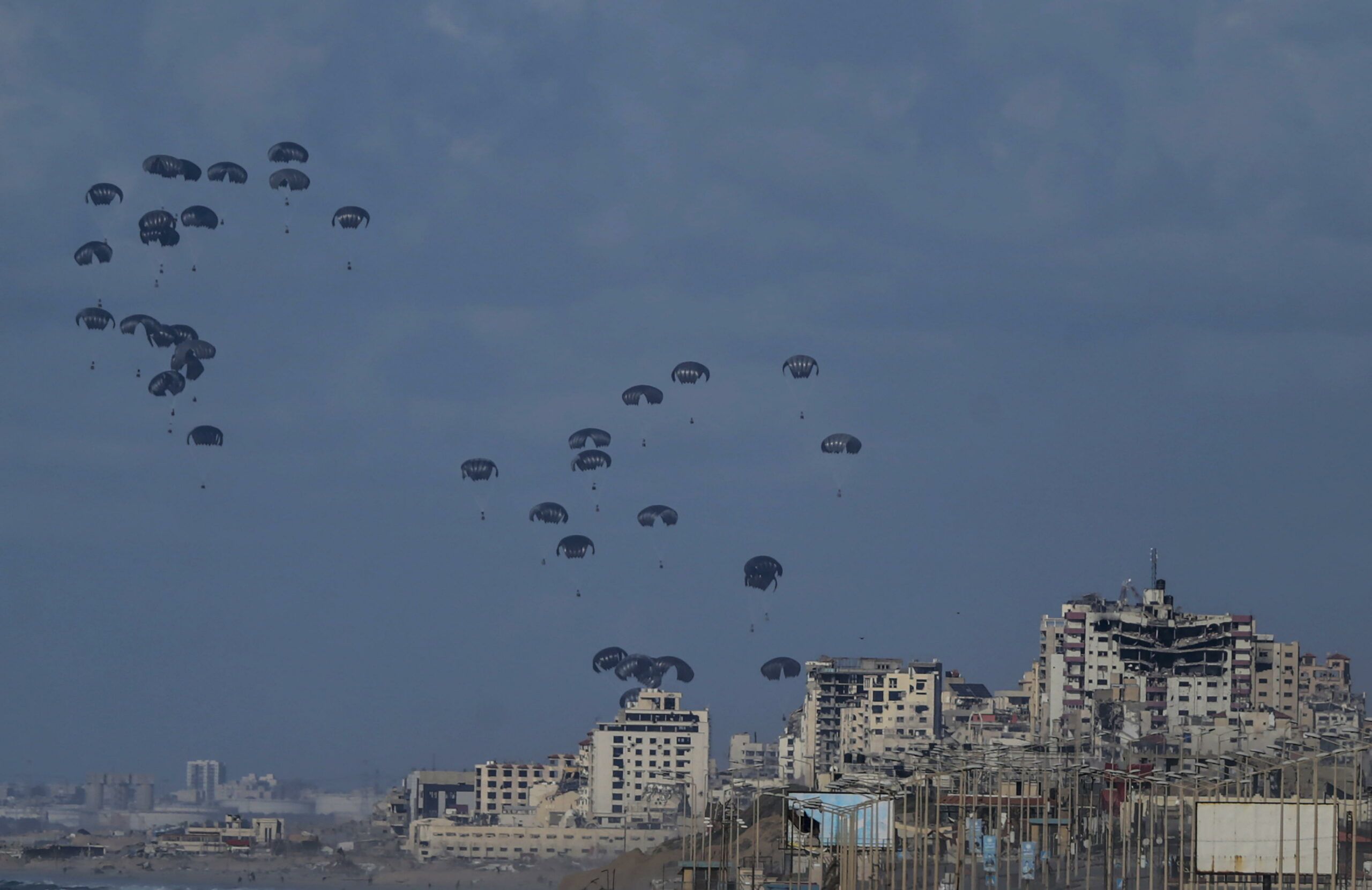 UE pide contención tras ataque iraní a Israel y alto al fuego inmediato en Gaza