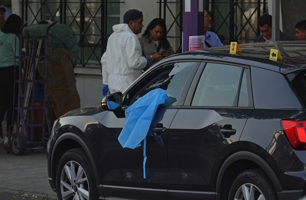 Asesinato de funcionarios de la CDMX: Investigan a mandos por alterar escena del crimen