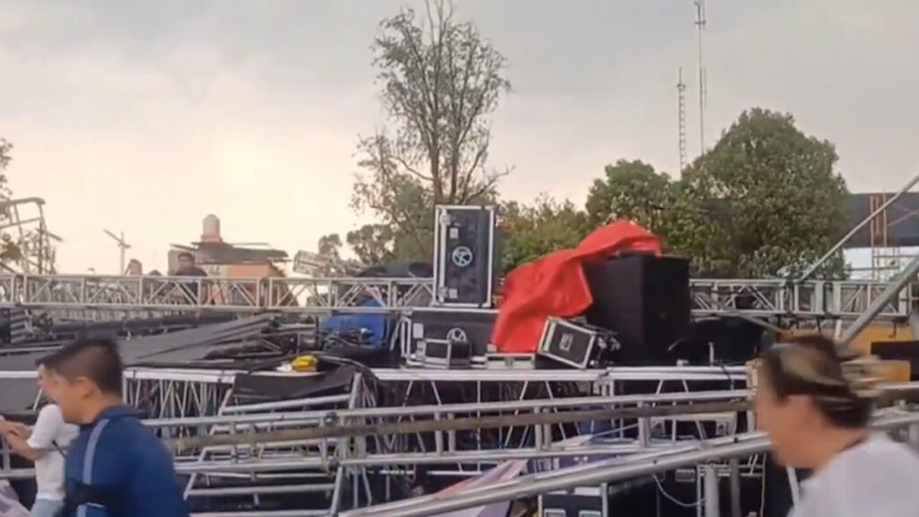 Colapsa estructura en explanada de la GAM; hay al menos siete heridos