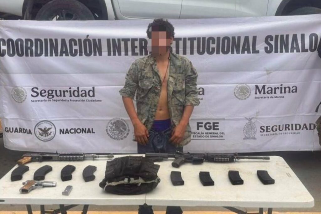 Detienen a hombre con arsenal en Navolato, Sinaloa