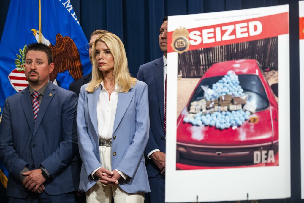 “Ellos deben hacer su parte”: Sheinbaum sobre decomiso histórico de fentanilo en EE.UU.