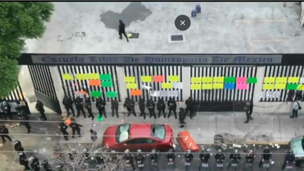 Enfrentamiento en la Colonia Morelos por intento de transformar la Escuela Libre de Homeopatía en albergue