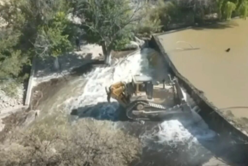 Exgobernador César Duarte construyó presa en una propiedad para acaparar agua: Conagua