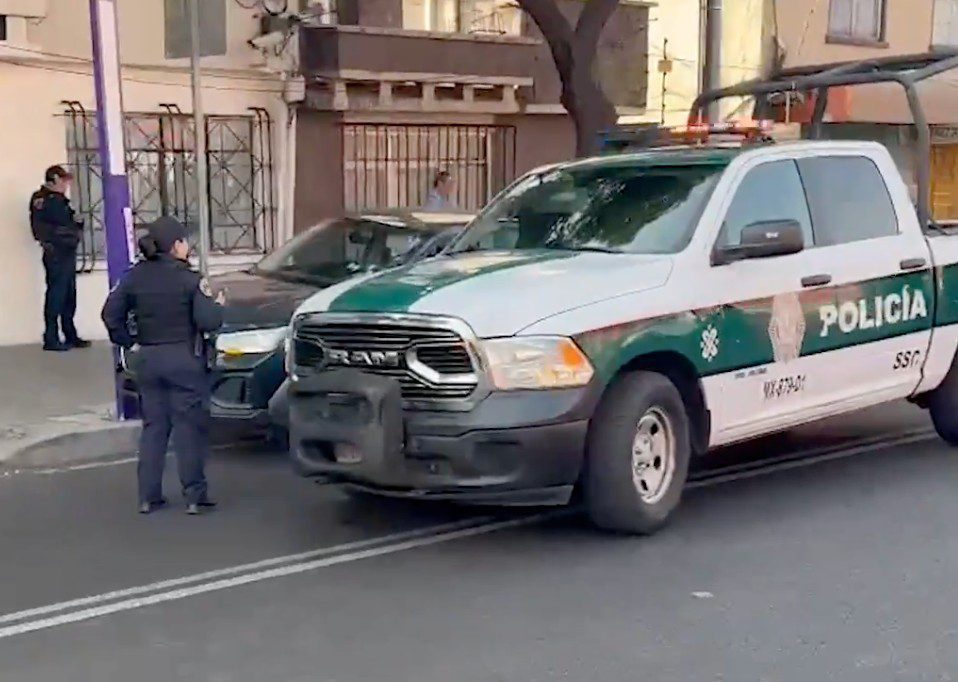 Matan a secretaria particular de Clara Brugada y a un asesor en la colonia Moderna de CDMX