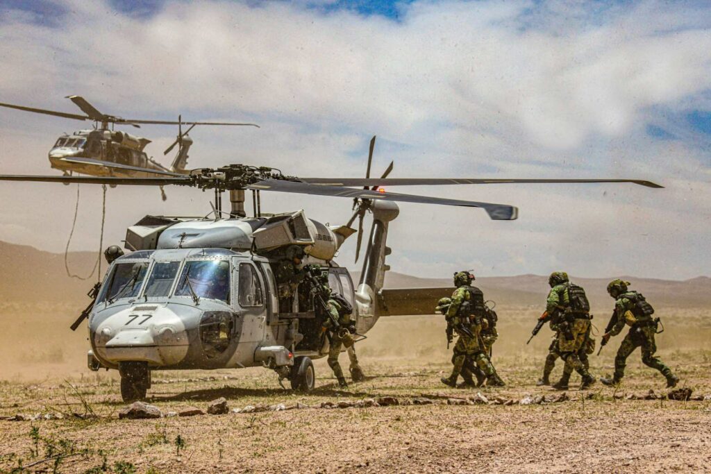 “Militares mexicanos son socios muy valiosos y efectivos”: líder del Comando Norte de EE.UU.